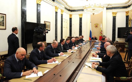 iskra-chel.ru: "Президент, которым мы гордимся!" Владимир Путин провёл совещание по вопросам развития Фонда перспективных исследований.